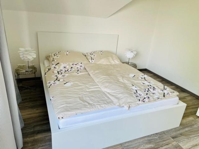 Apartment 160Qm 5 Schlafzimmer 1 Wohnzimmer Terrasse Und Balkon Wilhelmshaven Bagian luar foto